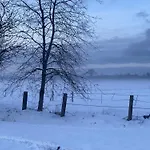 Mit Garten, *