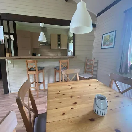 Tatil Evi Mit Garten,